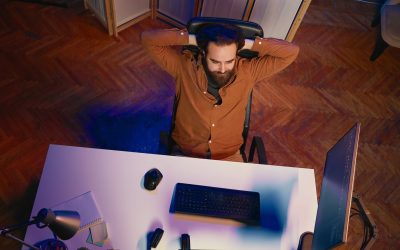 Bărbații inteligenți, mai liberi la gândire: Studiul care răstoarnă stereotipuri