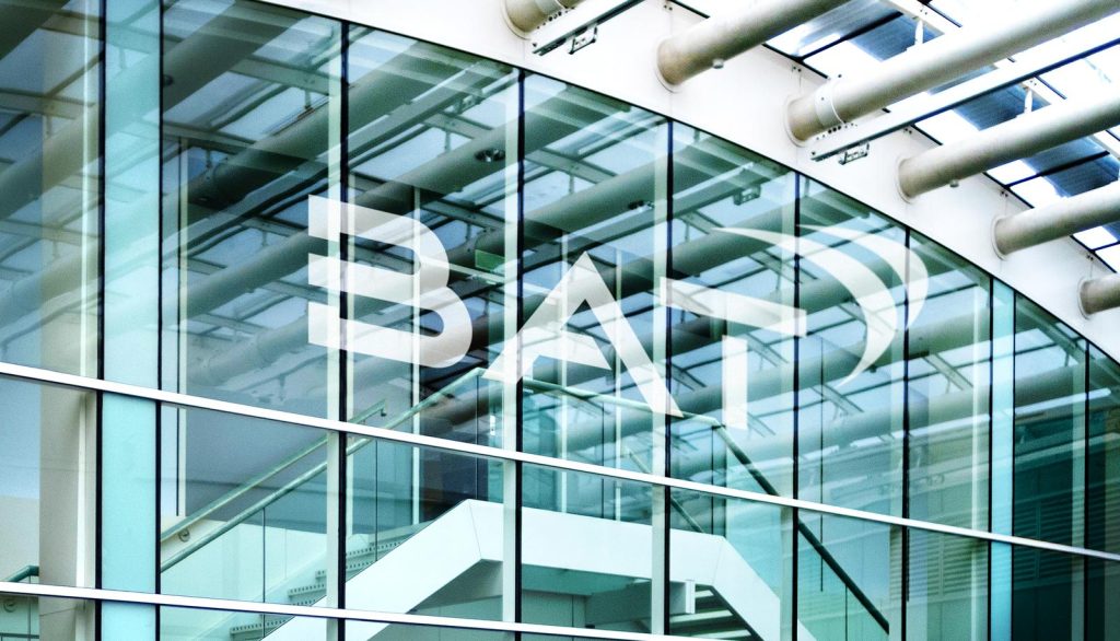 BAT, atac la Europa fără fumat: Legislația UE ignoră dovezi cruciale