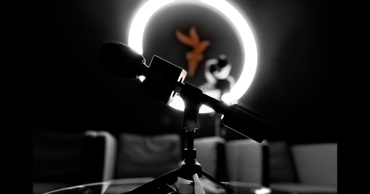 Arhivă Europa Liberă România: 52.341 de povești, de la Donald Trump la București