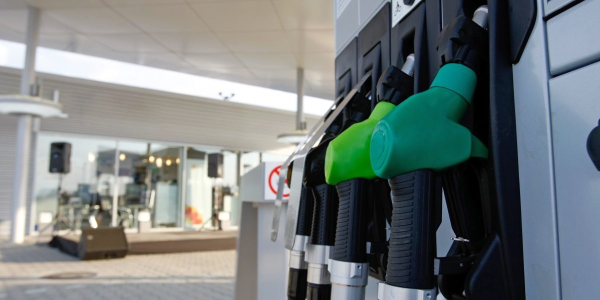 benzinarie-benzina-combustibili-motorina.jpg - ReactiveNews