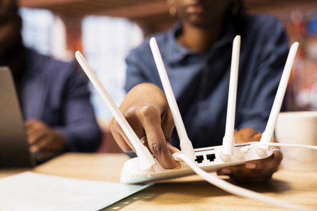 Dezvăluiri-șoc: Noul wi-fi, mai rapid? Adevărul ascuns, sub ochii României!