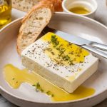 Brânza-minune: Mănânci zilnic și topești grăsimea de pe abdomen