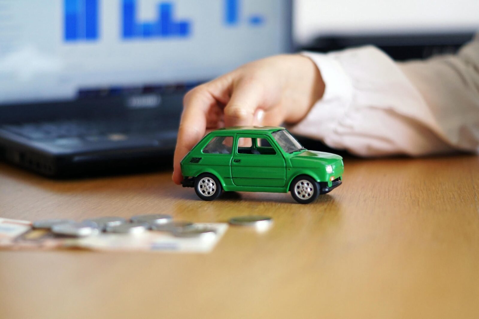 Polițe RCA, scumpiri ABRUPTE: Șoferii, loviți de haosul asigurărilor