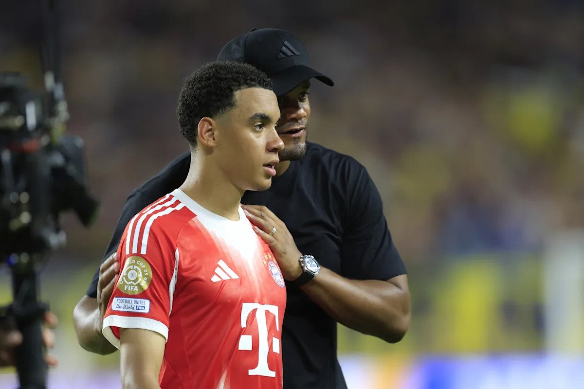 Ploaie de emoții pentru Jamal Musiala: Accidentarea care a întârziat ascensiunea După o accidentare nefericită suferită în vară, mijlocașul Bayern München și al naționalei Germaniei, Jamal Musiala, se confruntă în continuare cu dificultăți pe parcursul recuperării