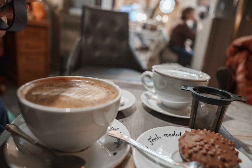 Cafeaua, secretul unei minți sănătoase: 2-3 cești/zi scad riscul de afecțiuni