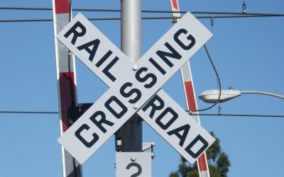 Mașină autonomă, DEZASTRU feroviar: A trecut prin barieră, ANCHETĂ amplă