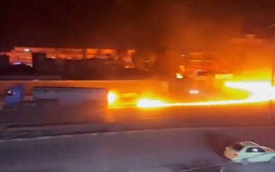 Siria: Șofer EROU conduce cisterna-n flăcări departe de oameni!