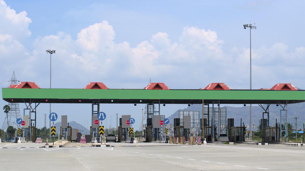 Jaf pe autostradă: Au strâns 700.000 de euro dintr-o taxare falsă în INDIA