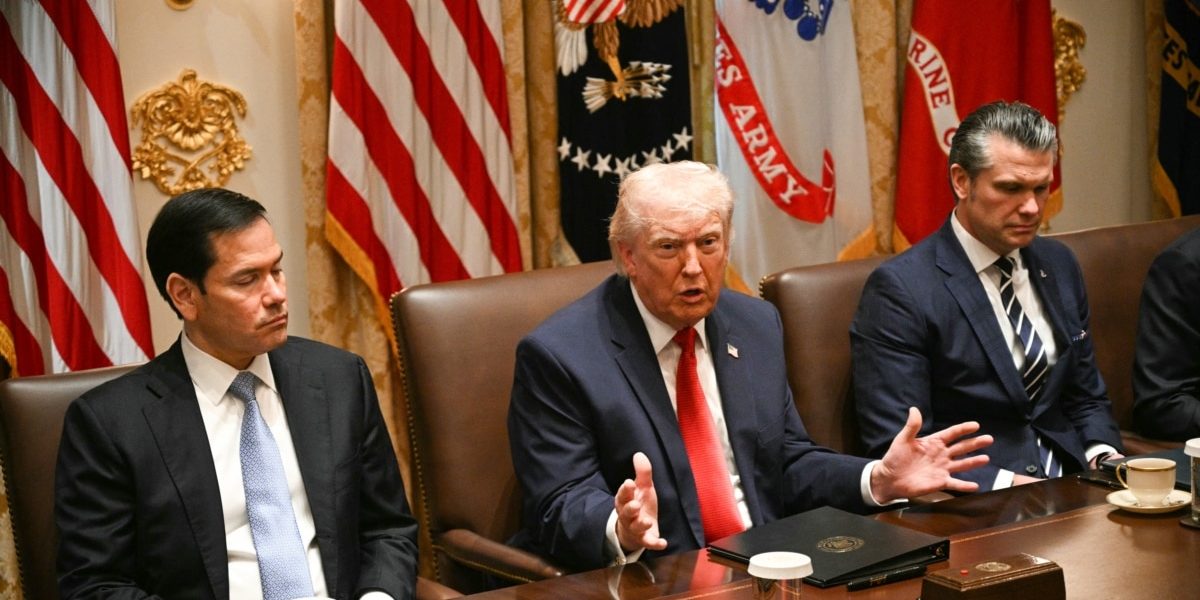 Trump amână ultimatumul pentru Iran: Teheranul amenință cu război, G7 cere calm