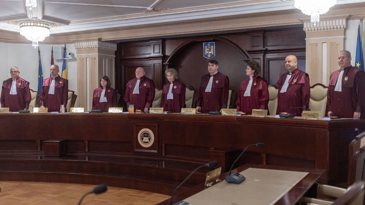Judecătorii CCR, spor de „supărare” de 2.300 euro peste salariul uriaș