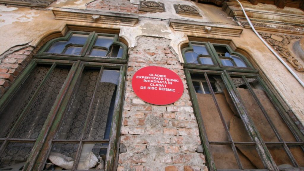 Câciu anunță REGULI NOI pentru clădirile cu risc seismic: Proprietarii, OBLIGAȚI