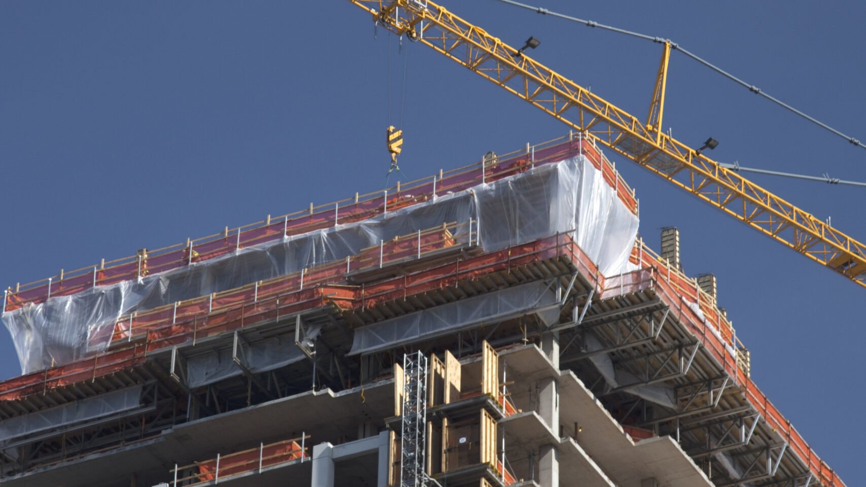 Scădere dramatică: Dezvoltările de birouri, puse pe pauză în orașele din România