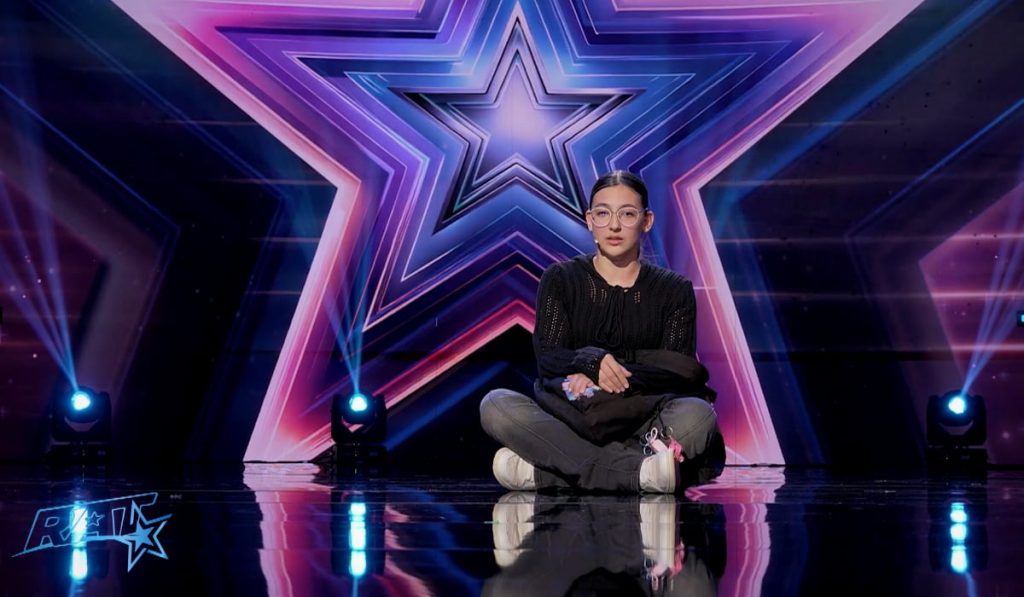 Manole, eleva din Constanța, cucerește juriul „Românii au talent”: 4 de „DA” pentru actrița!