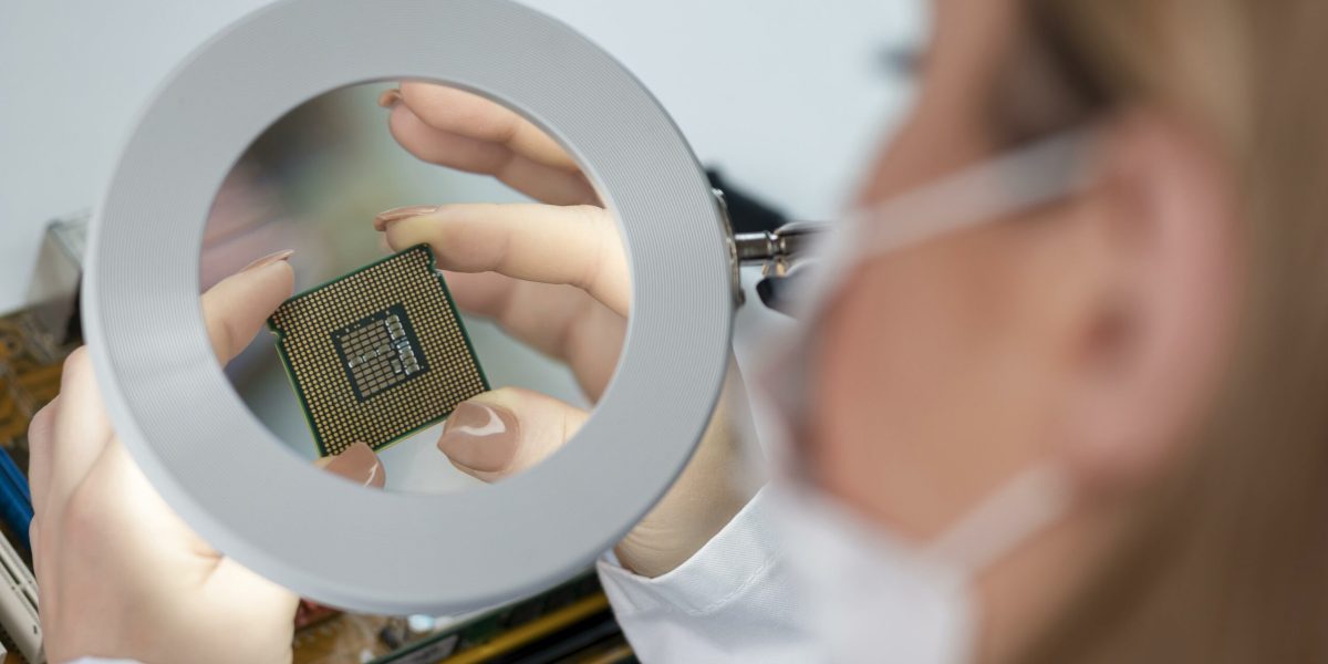 close-up-woman-looking-chip-scaled.jpg - ReactiveNews
