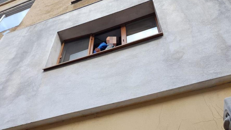 Copil salvat miraculos de Poliția Rutieră, după ce un trecător a alertat autoritățile