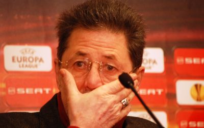 Cornel Dinu, fost jucător și antrenor emblematic al clubului Dinamo, se află în izolare totală de mai bine de doi ani, din cauza unei afecțiuni psihologice rare