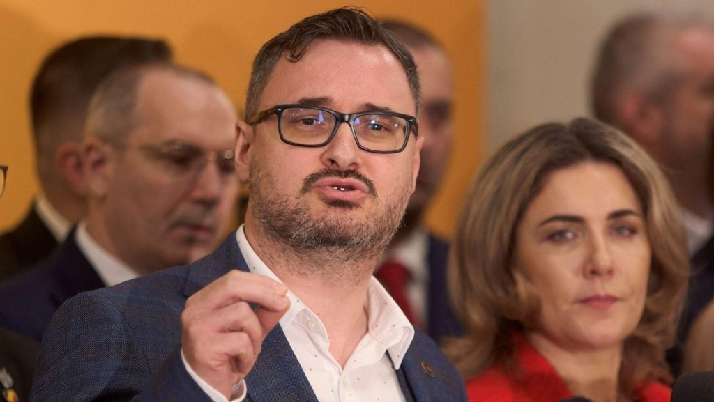 Dan Tănasă, atacat cu pumnii de un coleg AUR: „Mi-am dat viața pentru partid”