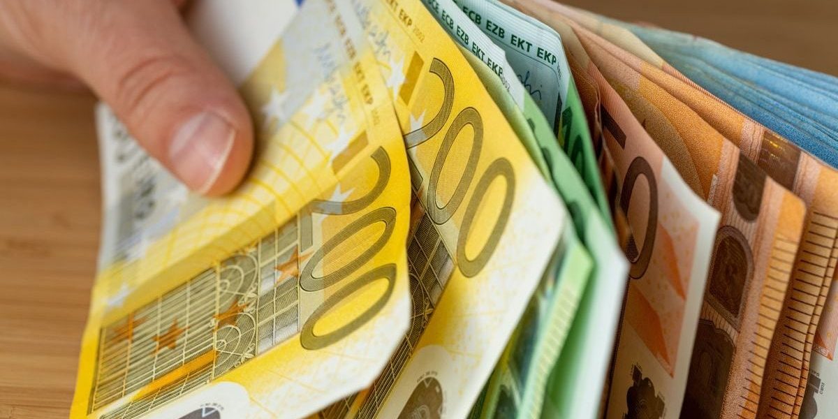 Italiancă păcălită de turdeancă travestită: „Am crezut că-i bărbat!”