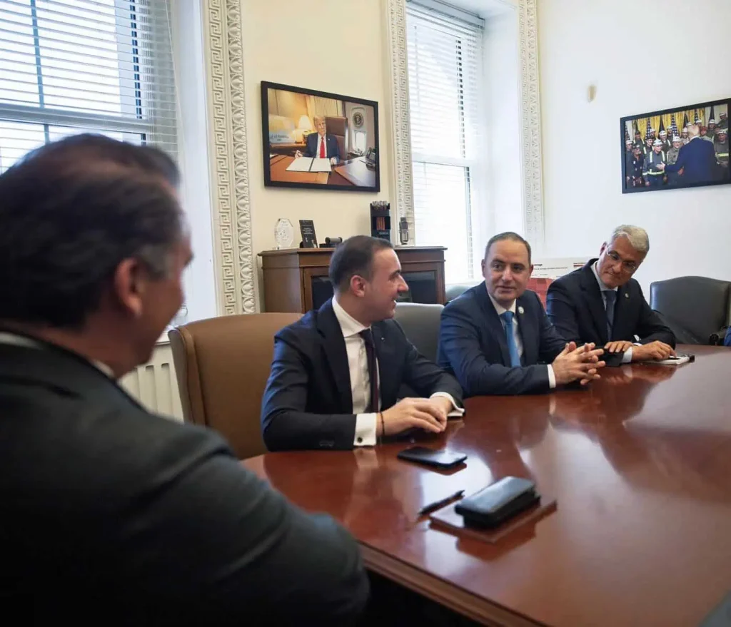 Delegație România, la WASHINGTON: Coridorul Vertical și investiții în energie pe masa discuțiilor