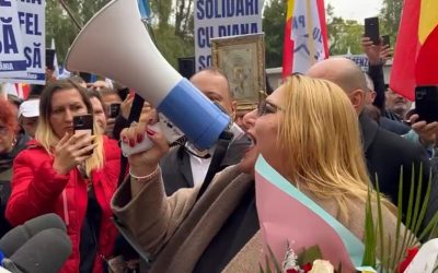 Șoșoacă, fără imunitate? Europarlamentul decide soarta senatoarei