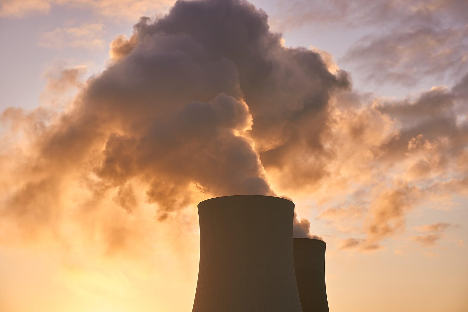 Ucraina, tot mai dependentă de nucleară în plin război