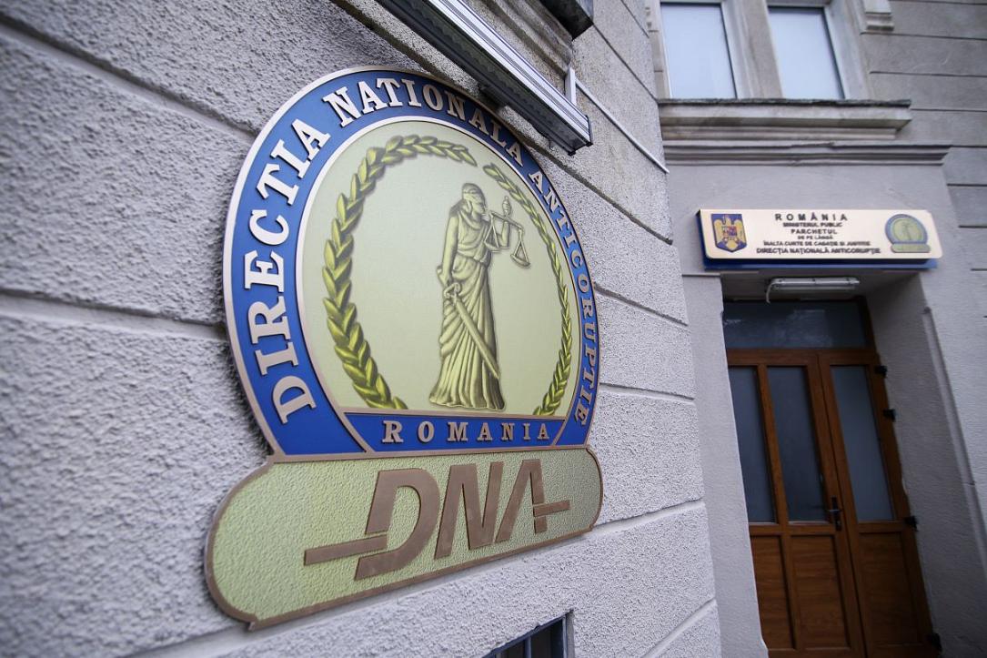 Președintele ROMÂNIEI numește procurori-șefi, propuși de ministrul PSD