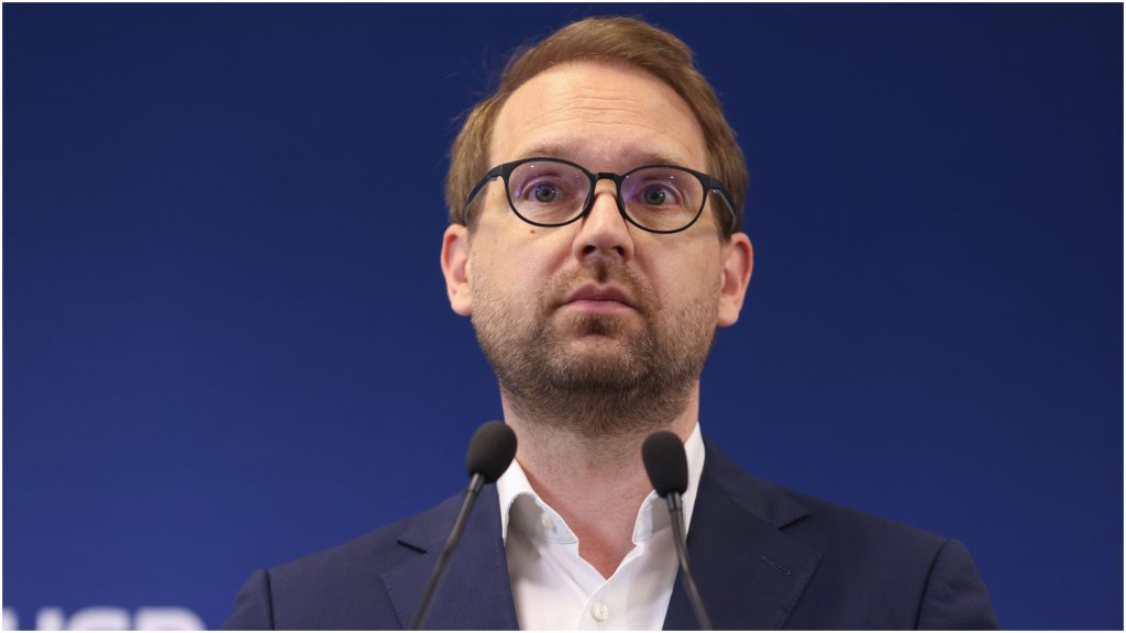 Fritz: PSD a aruncat coaliția-n aer. USR rămâne cu Bolojan