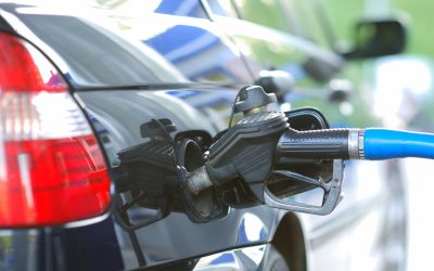 Benzina, în continuare mai SCUMPĂ: Ieftinirea e o iluzie. Ce spun experții?