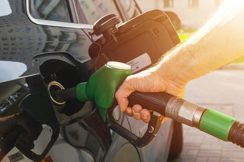 Motorina, MEGA-IEFTINIRE la benzinării: Prețuri șocant de mici pentru șoferi