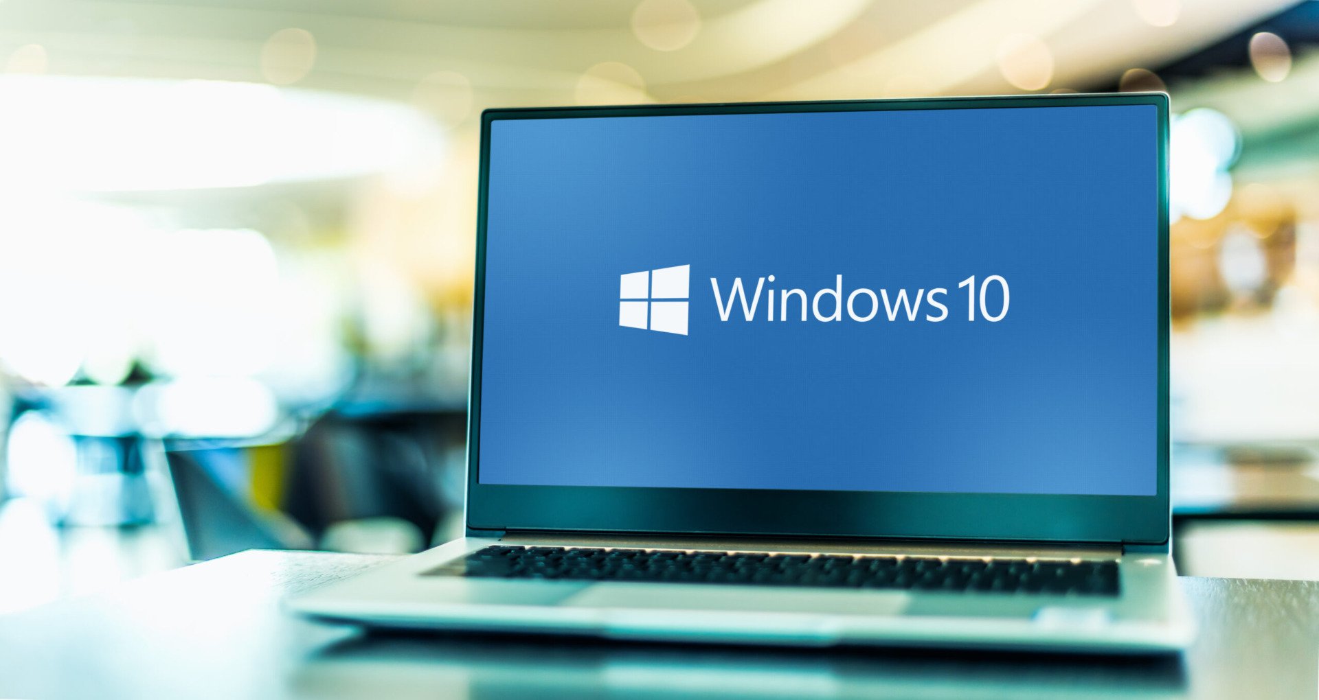 Franța, pas decisiv: Renunță la Windows pentru Linux, ”eliberându-se” de SUA