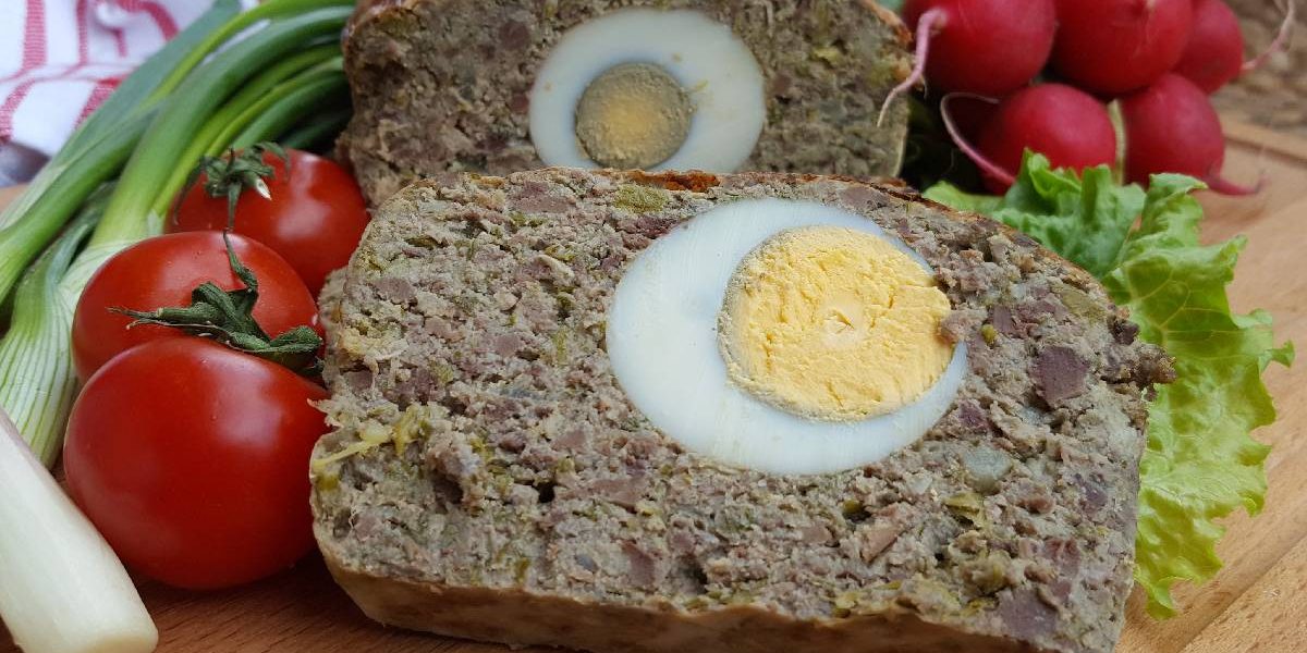Câte calorii ascunde o felie de drob de miel? Nutriționiștii răspund