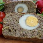 Câte calorii ascunde o felie de drob de miel? Nutriționiștii răspund