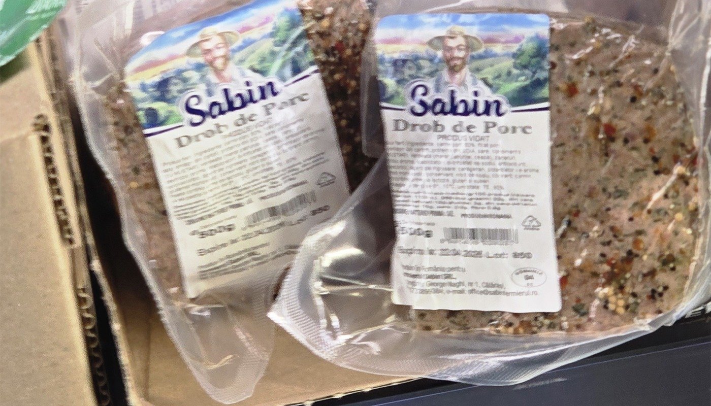 Ce conține drobul de porc vândut în Kaufland și ce scrie pe etichetă Drobul de porc, un preparat tradițional nelipsit de pe masa de Paște, poate fi găsit și în supermarketuri, precum Kaufland, unde diversitatea de oferte aparent variată nu întotdeauna indică transparența ingredientelor
