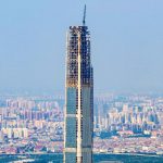 Monumental! Un zgârie-nori de 596 de metri, finalizat după 18 ani de așteptare