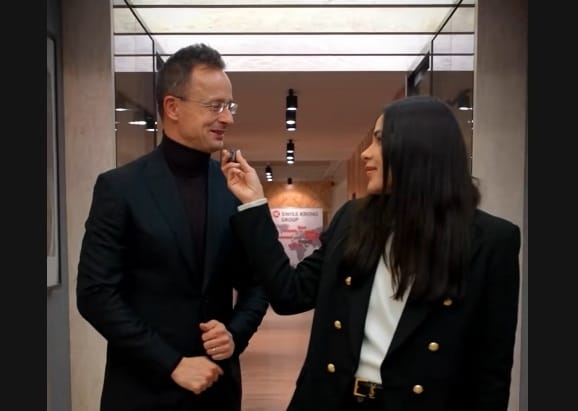 Gáspár Evelin, lecții de engleză cu J. D. Vance, aliatul lui Donald Trump