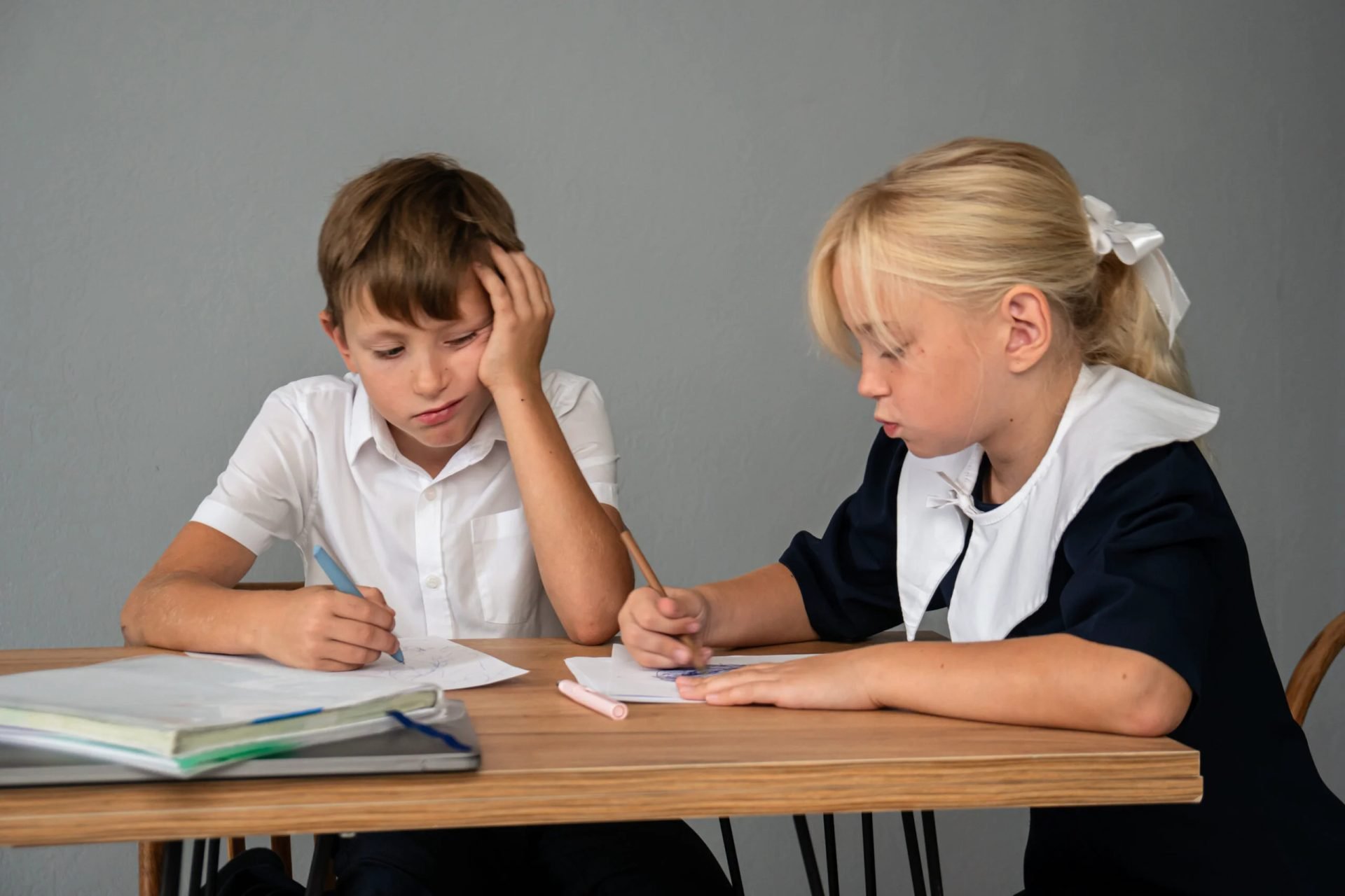 Elevii revin la școală pe 15 aprilie 2026: Începe ultima etapă din anul școlar