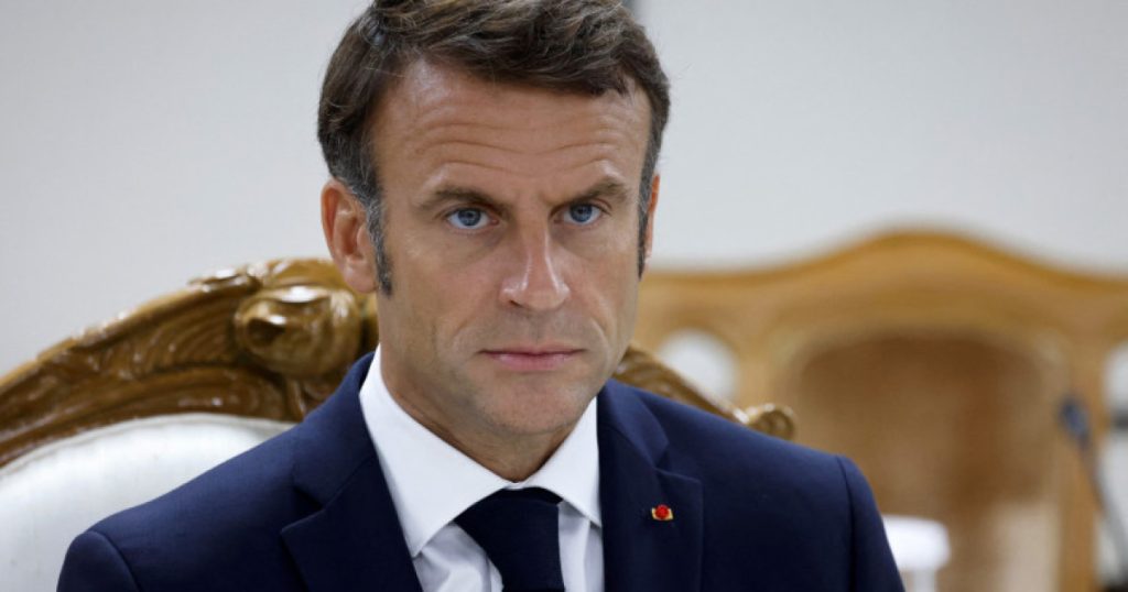 Macron, la videoconferință UE: Interzicerea rețelelor sociale pentru minori