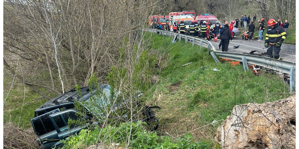 Accident ȘOC în Sibiu: Cinci persoane, inclusiv tineri, la spital