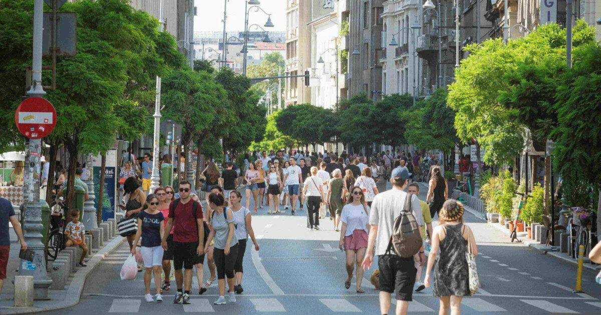 Calea Victoriei și Ion Brezoianu, pietonale 25 de weekenduri. „Străzi deschise” revine
