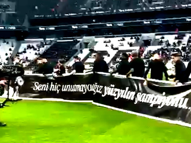 Bucureștiul, în lacrimi: Gestul EMOTIV al jucătorilor de la Beșiktaș pentru Mircea Lucescu