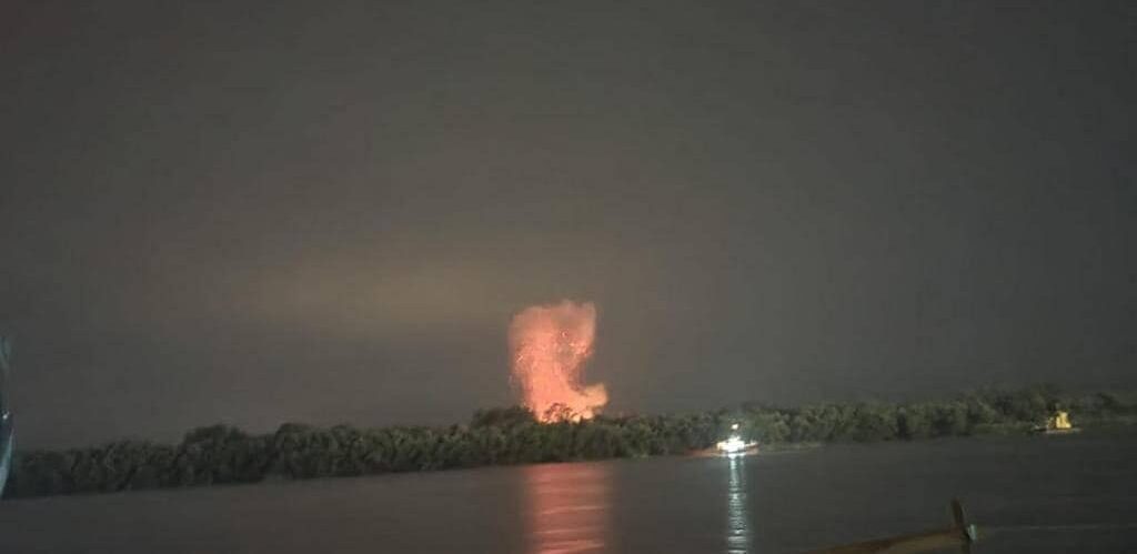 Atac RUSESC la Izmail: navă PANAMEZĂ avariată grav în port