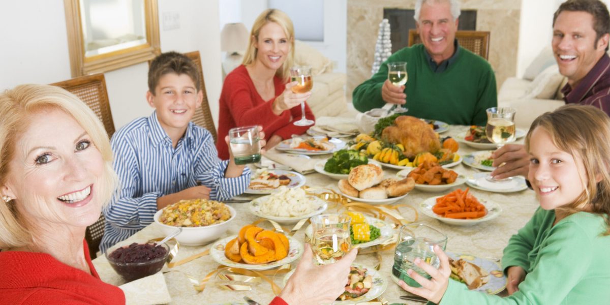 familie-sarbatori-paste-vacanta-elevi-scaled-e1742414090162.jpg - ReactiveNews