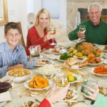 familie-sarbatori-paste-vacanta-elevi-scaled-e1742414090162.jpg - ReactiveNews