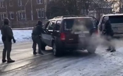 Șeful ICE demisionează: Trump, lovitură în politica de migrație