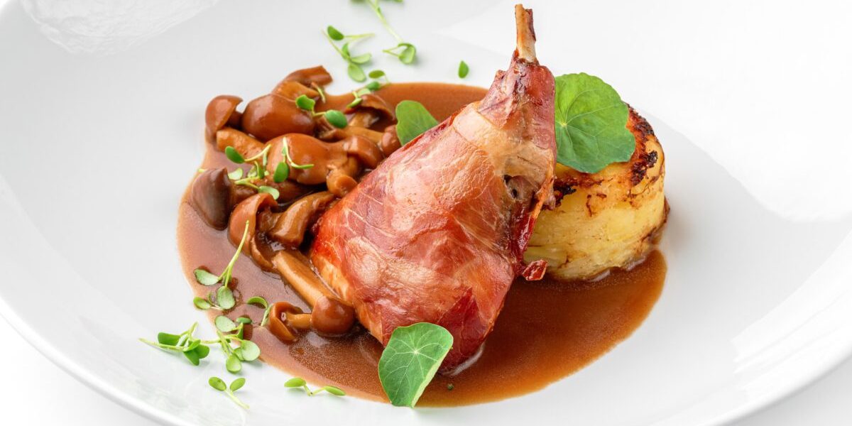 Nu-ți place mielul? Iepurele, friptură delicioasă și sănătoasă, e soluția!