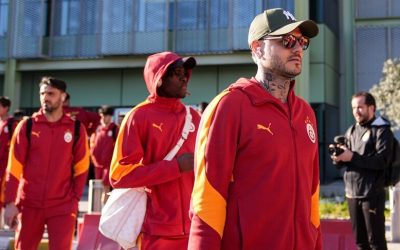 GALATASARAY, ÎN ZBOR SPRE IZMIR PENTRU MECIUL CU GÖZTEPE Echipa de fotbal GALATASARAY a sosit la IZMIR pentru meciul amânat din etapa a 27-a a Super Ligii Turciei, unde va întâlni GÖZTEPE