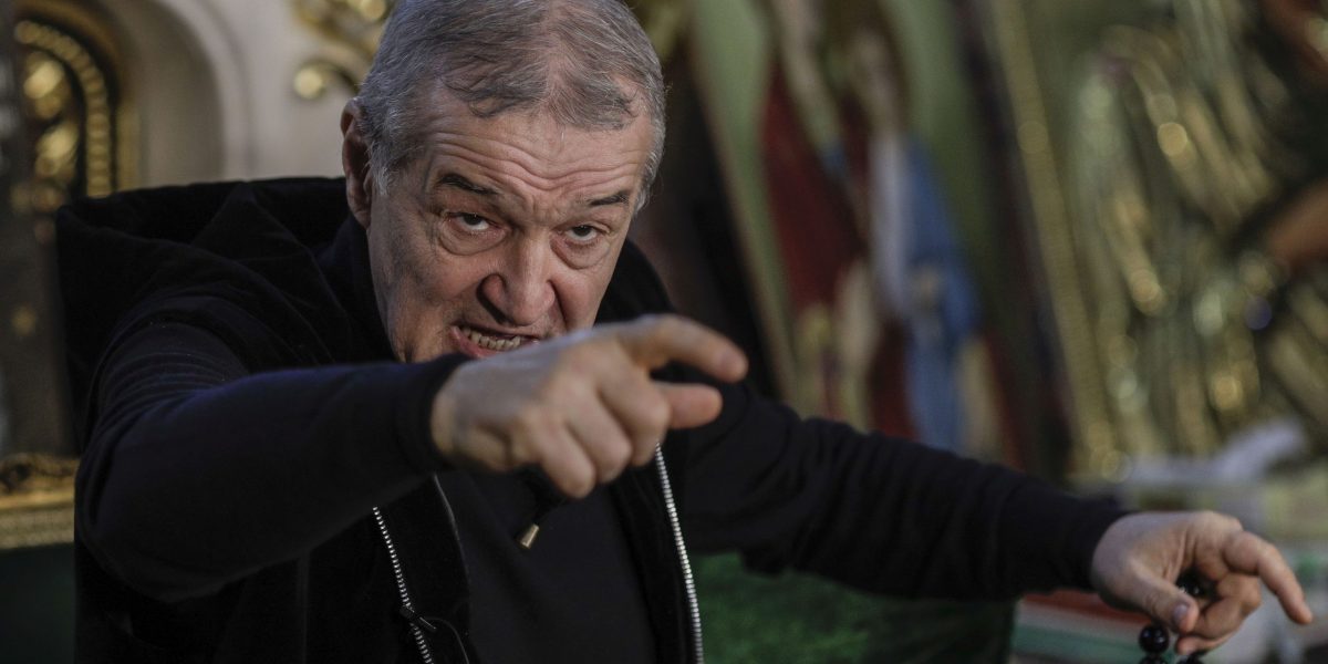 Becali, furios după reținerea permisului: „Băieți tineri, vă e rușine să stați la pândă?”