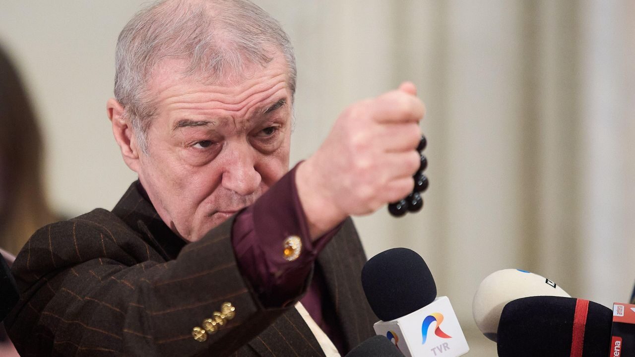 Becali revine la FCSB: Schimbări radicale în primul 11! Cine a OUT?