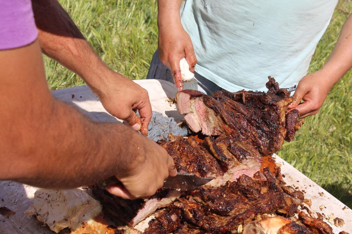 Inflație cruntă în America de Sud: Oamenii mănâncă acum carne de măgar