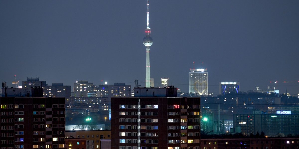 hepta-5108039.jpg - ReactiveNews